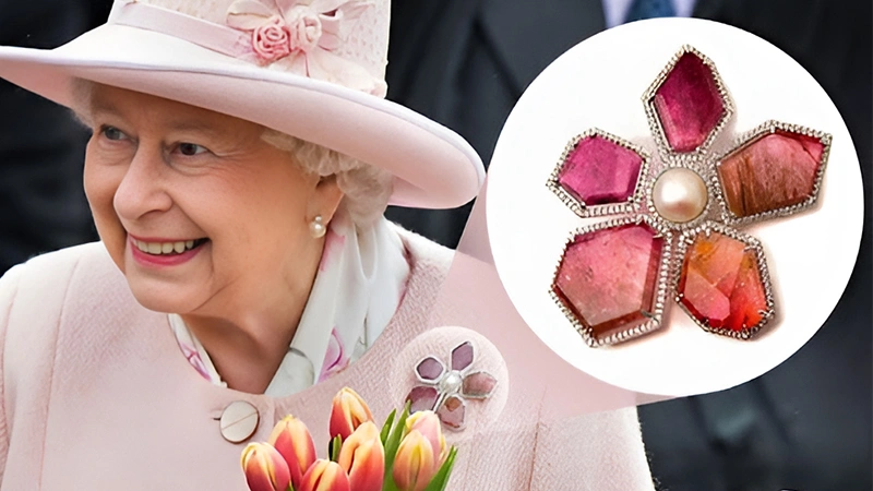 Queen Elizabeth’s Brooch