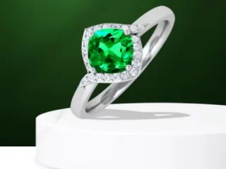 Emerald and Diamond Rings for Green and White Lovers