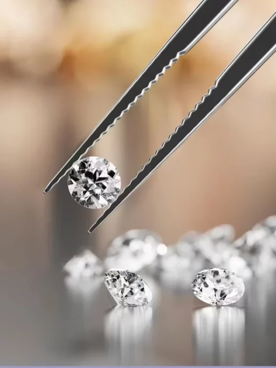 Distinguishing Between Lab-Cultured Diamonds & Simulant Diamonds