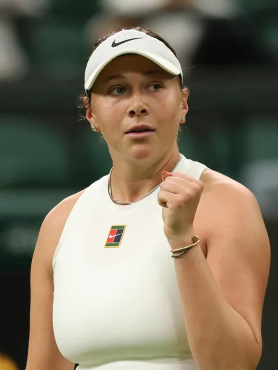 Inside Tennis Star Amanda Anisimova Bijouterie Box